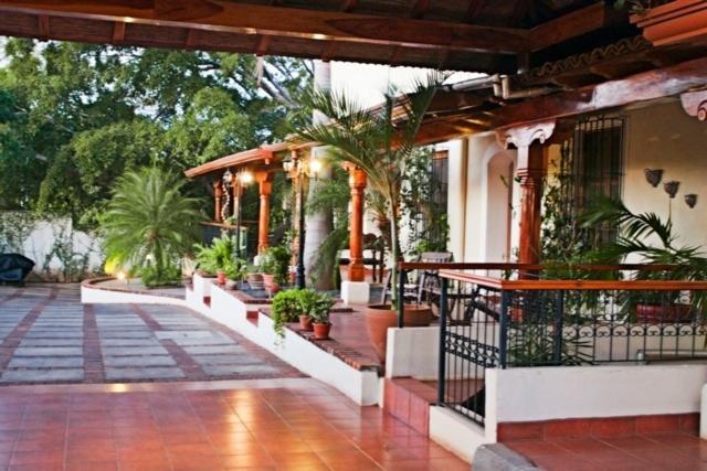 Altos De Fontana Hotel Managua Exterior photo